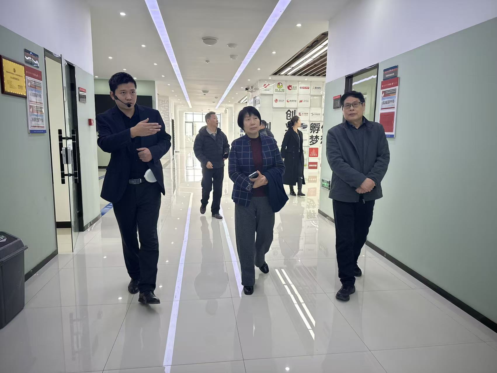 微信图片_20251104170813_76_661.jpg 微信图片_20251104170813_76_661.jpg